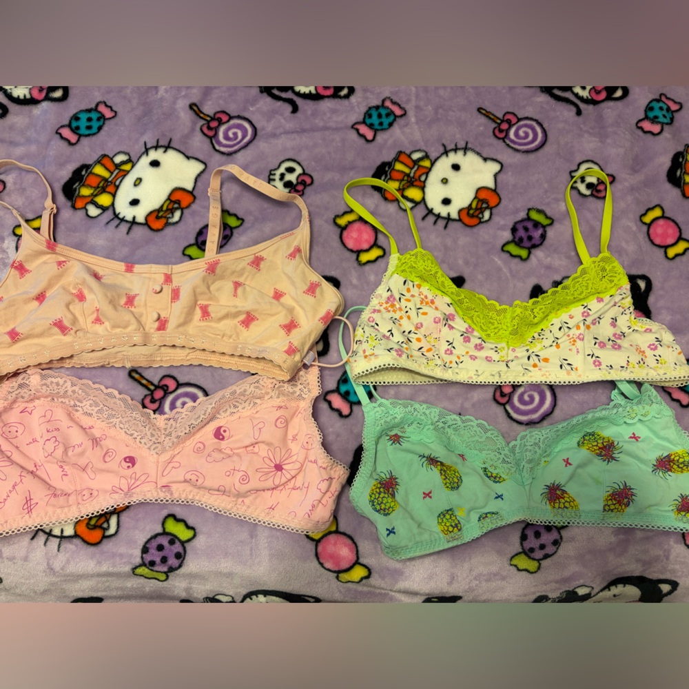 SM Savage x Fenty Bralettes SET